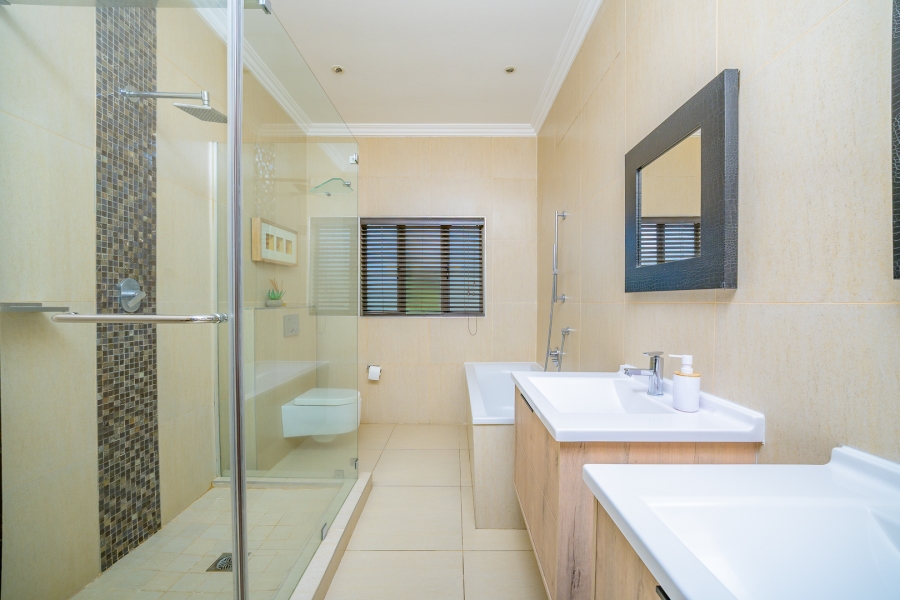 4 Bedroom Property for Sale in Salt Rock KwaZulu-Natal