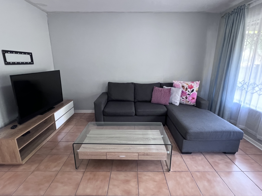 To Let 2 Bedroom Property for Rent in Woodlands KwaZulu-Natal