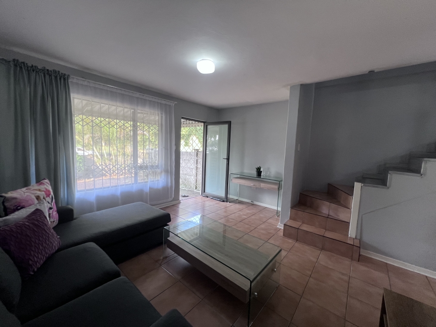 To Let 2 Bedroom Property for Rent in Woodlands KwaZulu-Natal