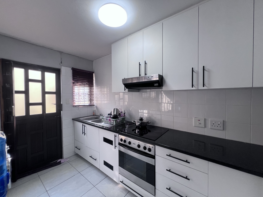 To Let 2 Bedroom Property for Rent in Woodlands KwaZulu-Natal