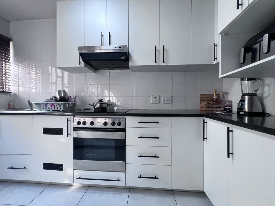To Let 2 Bedroom Property for Rent in Woodlands KwaZulu-Natal
