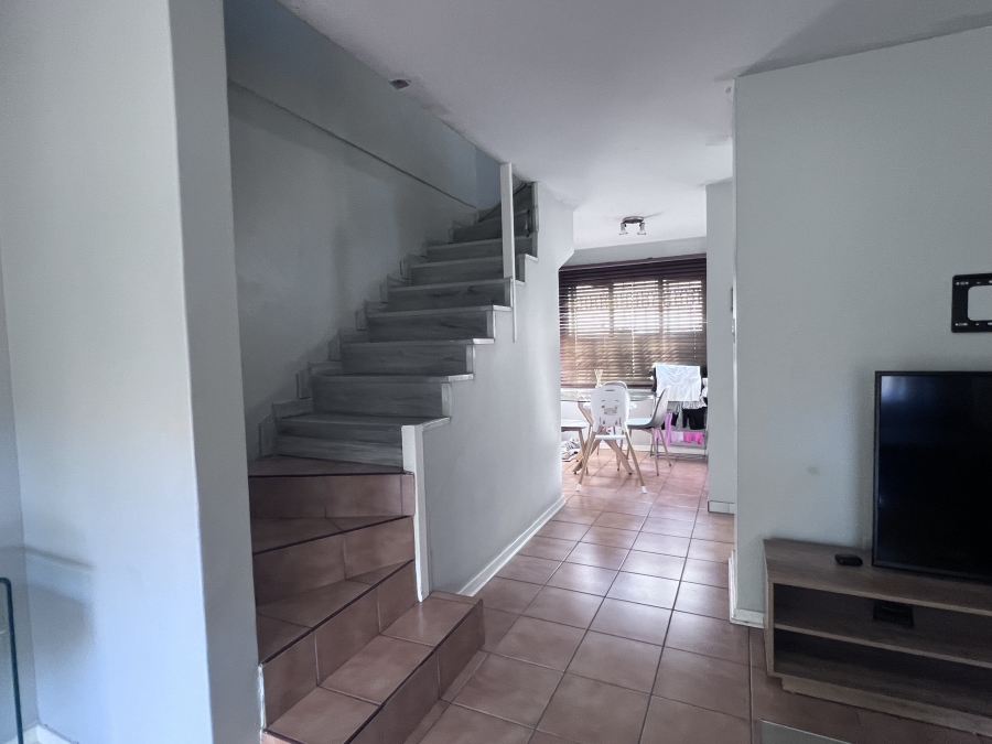 To Let 2 Bedroom Property for Rent in Woodlands KwaZulu-Natal