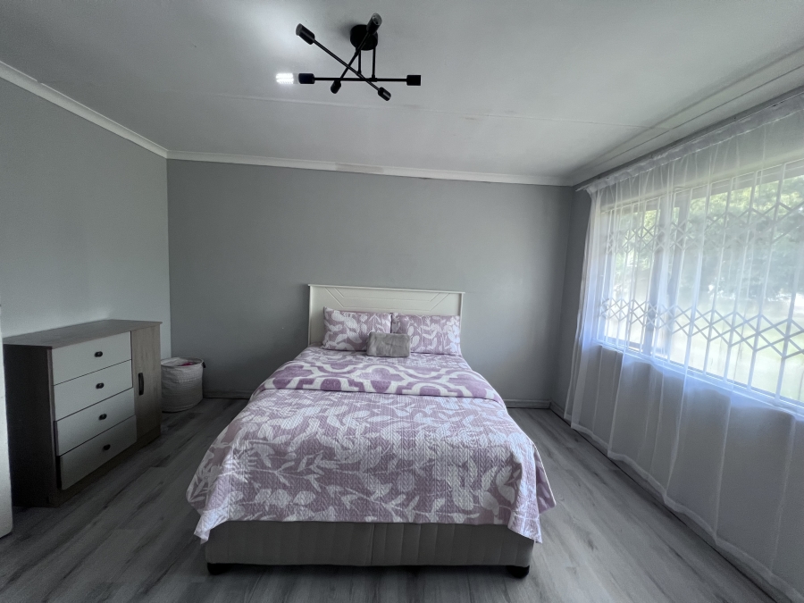 To Let 2 Bedroom Property for Rent in Woodlands KwaZulu-Natal