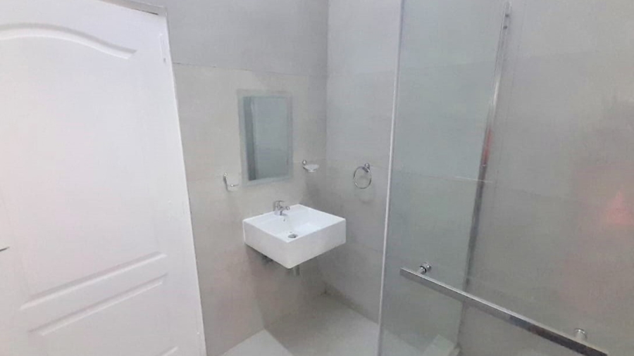 To Let 2 Bedroom Property for Rent in Arena Park KwaZulu-Natal
