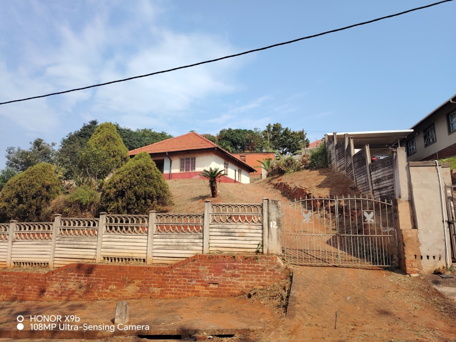 3 Bedroom Property for Sale in Montclair KwaZulu-Natal