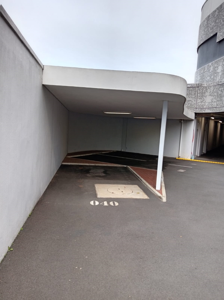1 Bedroom Property for Sale in La Lucia KwaZulu-Natal