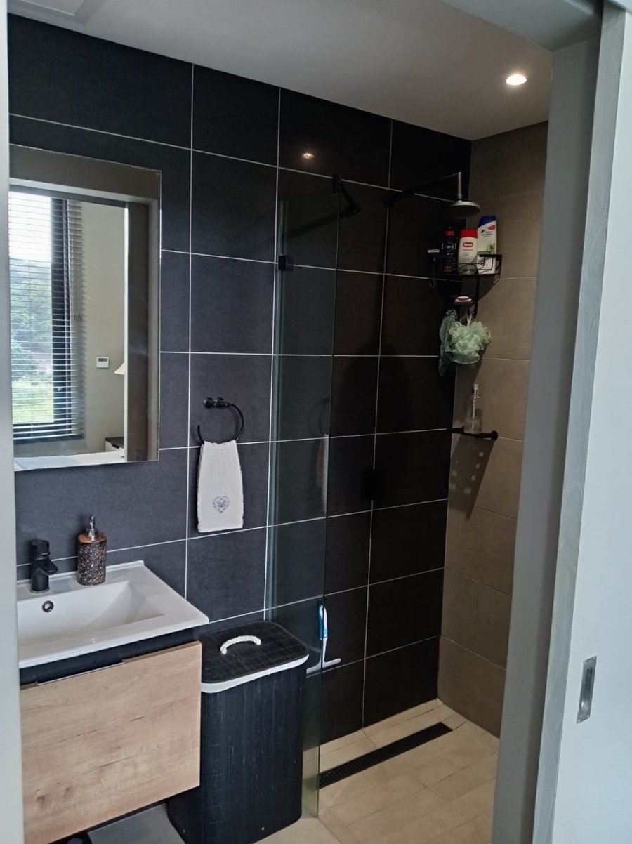 1 Bedroom Property for Sale in La Lucia KwaZulu-Natal