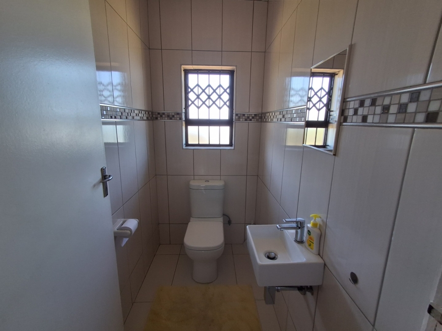 3 Bedroom Property for Sale in Sezela KwaZulu-Natal