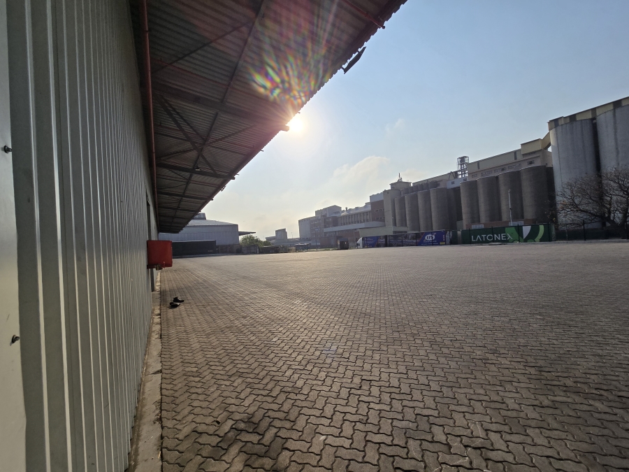 To Let Commercial Property for Rent in Mobeni KwaZulu-Natal