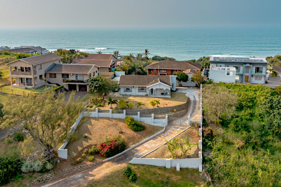 3 Bedroom Property for Sale in Tinley Manor KwaZulu-Natal