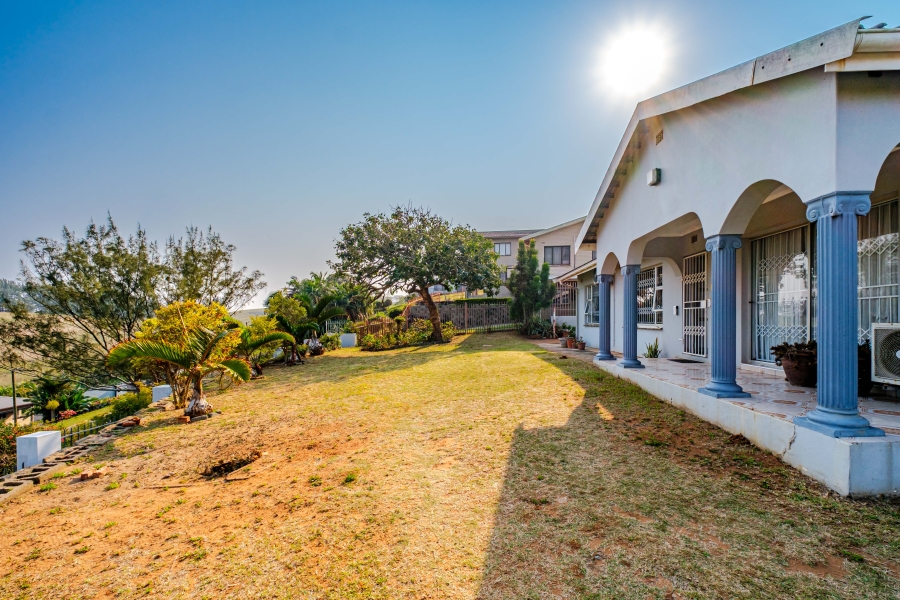 3 Bedroom Property for Sale in Tinley Manor KwaZulu-Natal