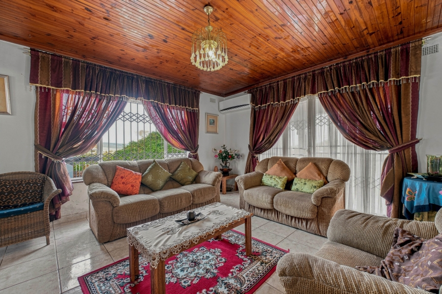 3 Bedroom Property for Sale in Tinley Manor KwaZulu-Natal