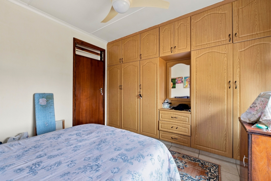 3 Bedroom Property for Sale in Tinley Manor KwaZulu-Natal