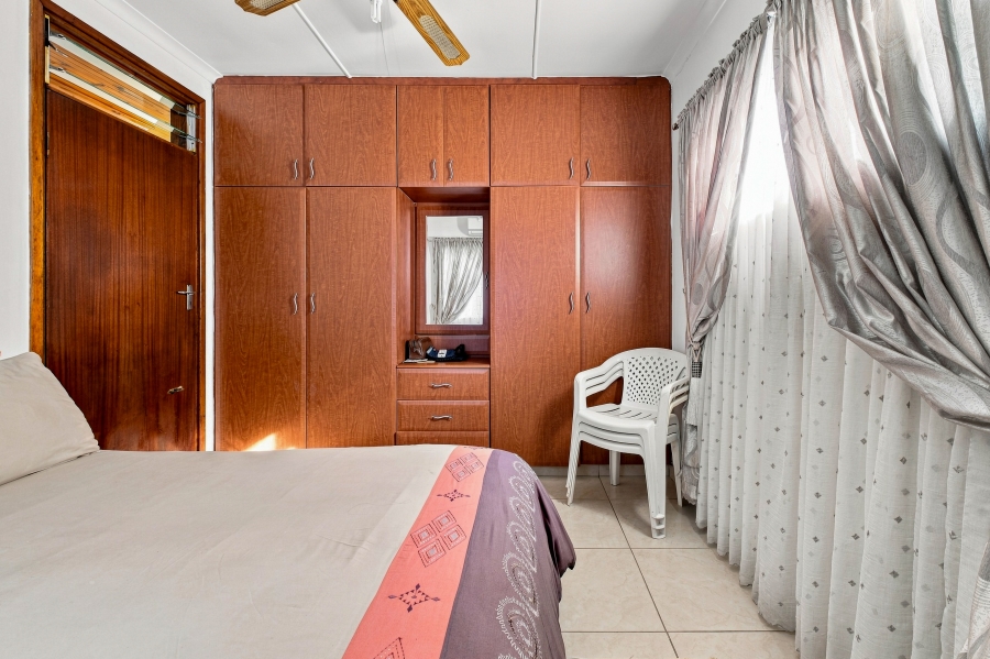 3 Bedroom Property for Sale in Tinley Manor KwaZulu-Natal