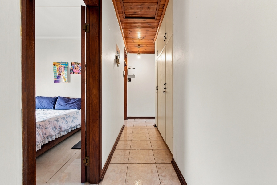 3 Bedroom Property for Sale in Tinley Manor KwaZulu-Natal