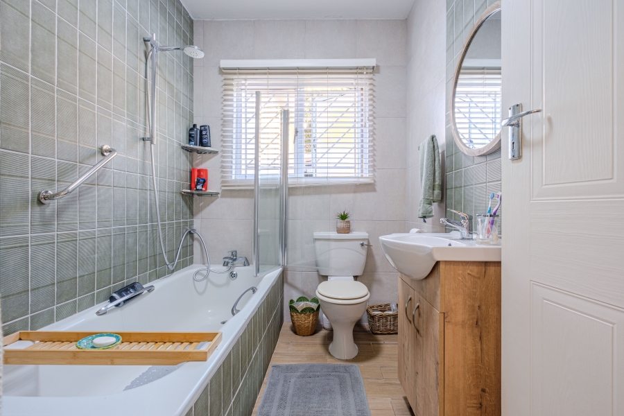 3 Bedroom Property for Sale in Willard Beach KwaZulu-Natal