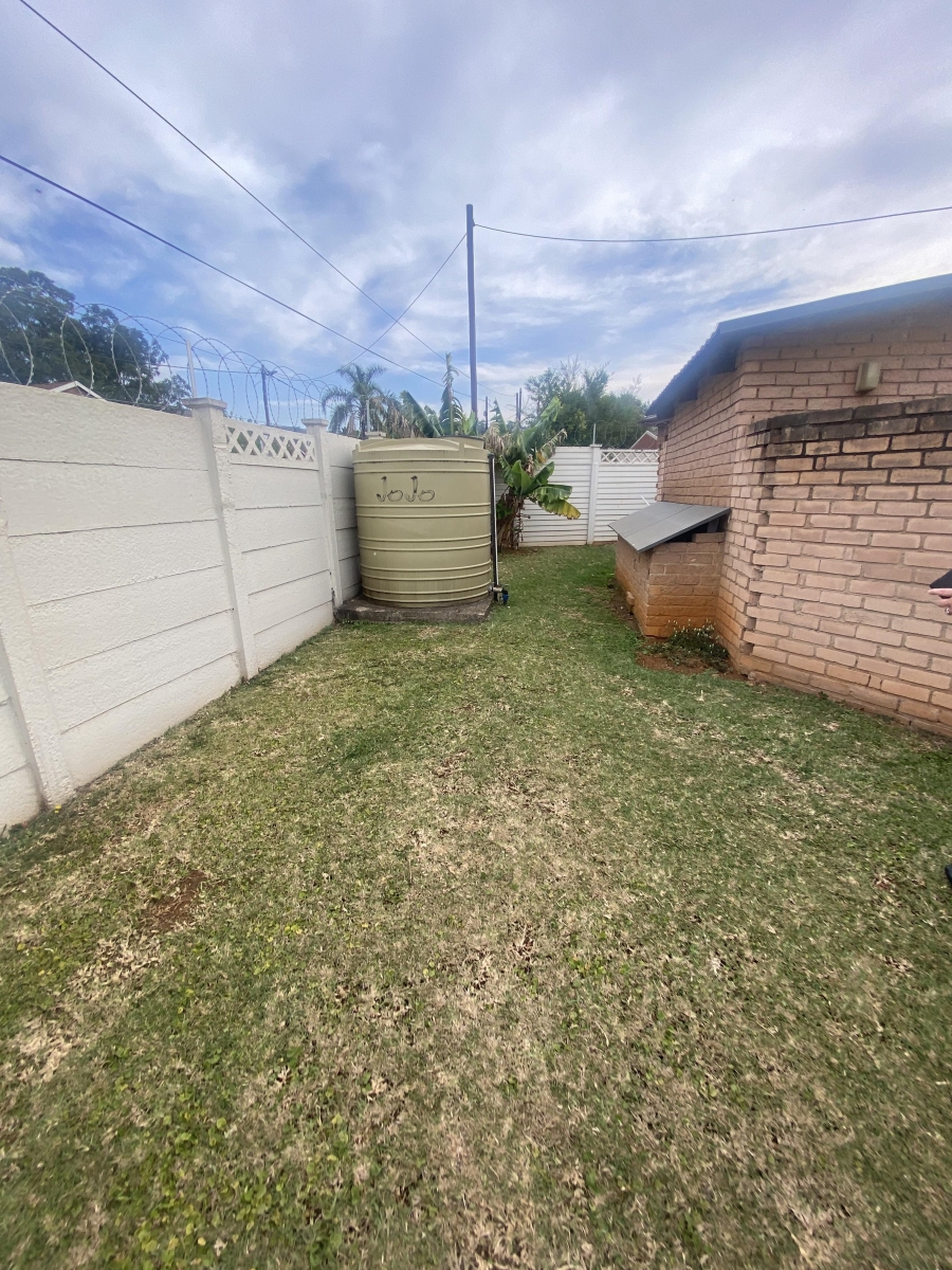 To Let 3 Bedroom Property for Rent in Prestbury KwaZulu-Natal