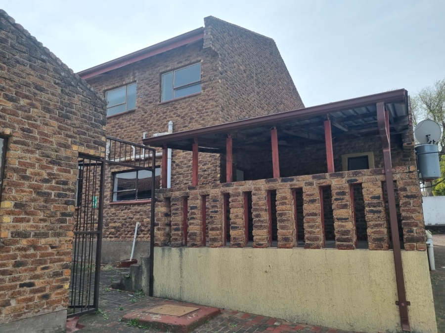 12 Bedroom Property for Sale in Aviary Hill KwaZulu-Natal