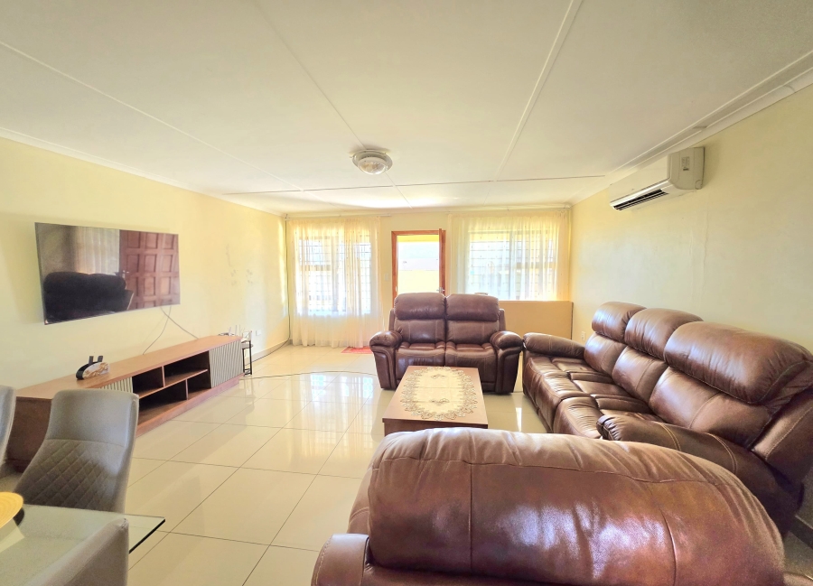 3 Bedroom Property for Sale in ZSM Industrial KwaZulu-Natal