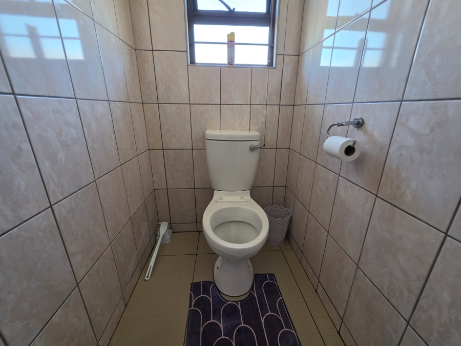 3 Bedroom Property for Sale in ZSM Industrial KwaZulu-Natal
