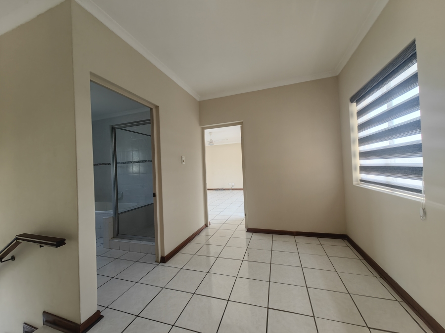 3 Bedroom Property for Sale in Scottburgh Central KwaZulu-Natal