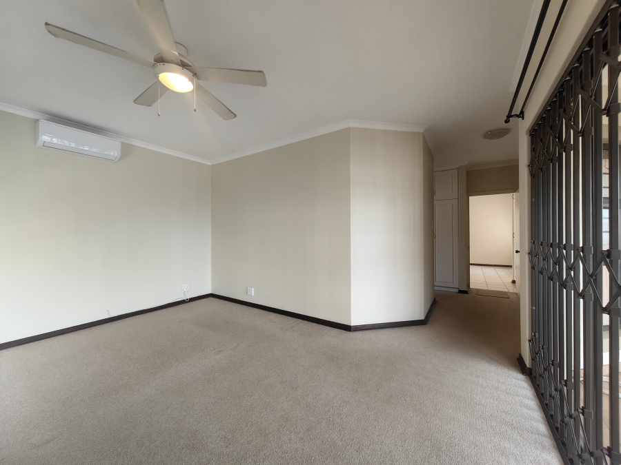 3 Bedroom Property for Sale in Scottburgh Central KwaZulu-Natal