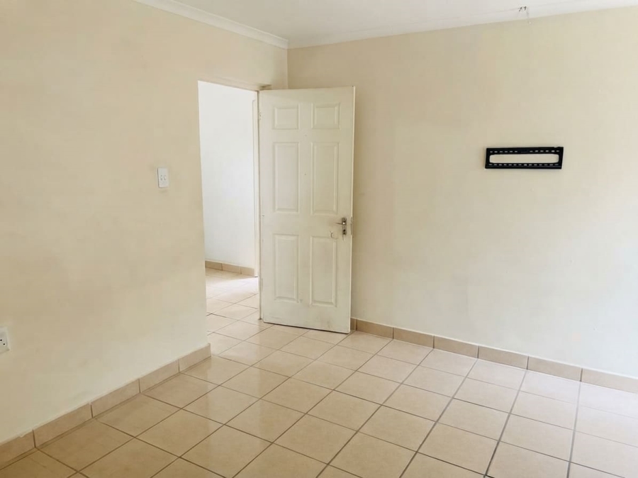 To Let 2 Bedroom Property for Rent in Escombe KwaZulu-Natal