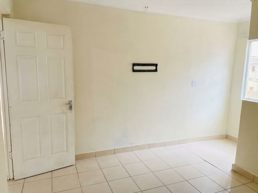 To Let 2 Bedroom Property for Rent in Escombe KwaZulu-Natal