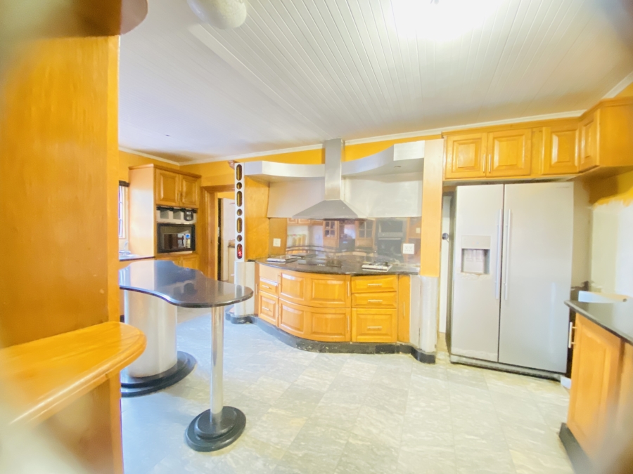 7 Bedroom Property for Sale in Empangeni Central KwaZulu-Natal