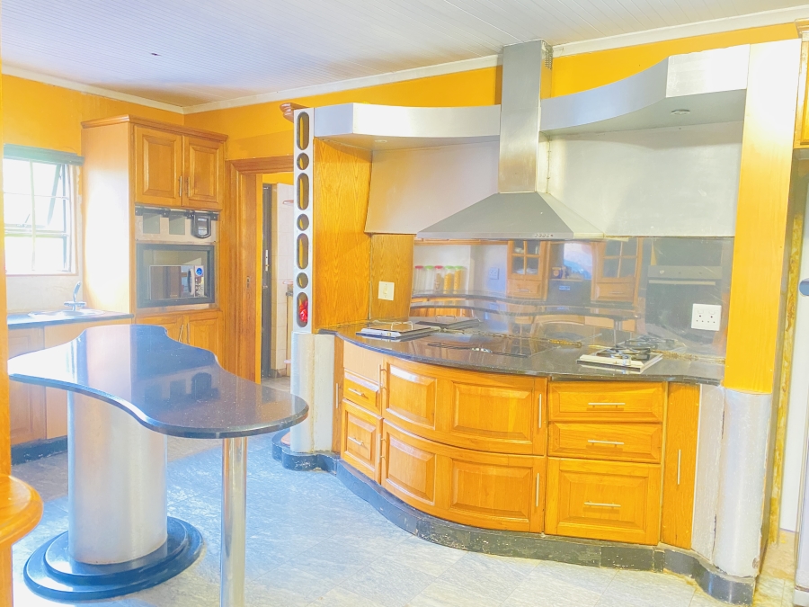 7 Bedroom Property for Sale in Empangeni Central KwaZulu-Natal