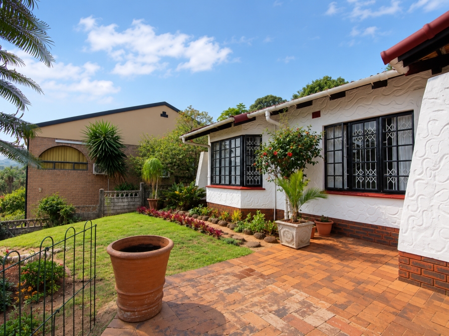 4 Bedroom Property for Sale in La Mercy KwaZulu-Natal