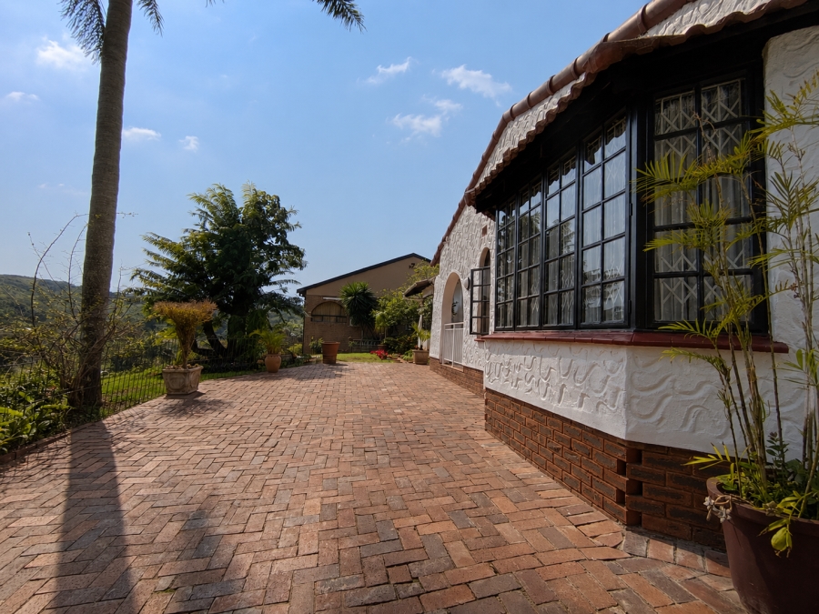 4 Bedroom Property for Sale in La Mercy KwaZulu-Natal