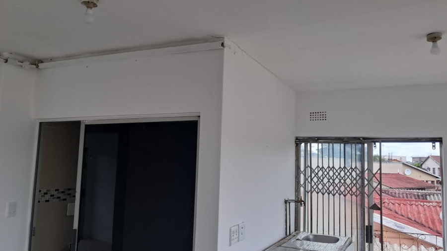 To Let 2 Bedroom Property for Rent in Sunford KwaZulu-Natal