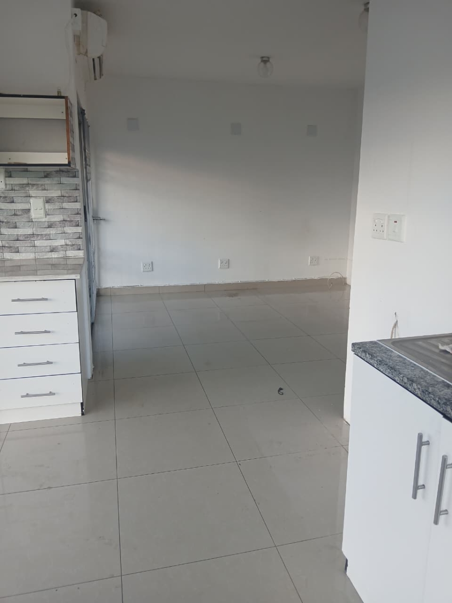 To Let 2 Bedroom Property for Rent in Sunford KwaZulu-Natal