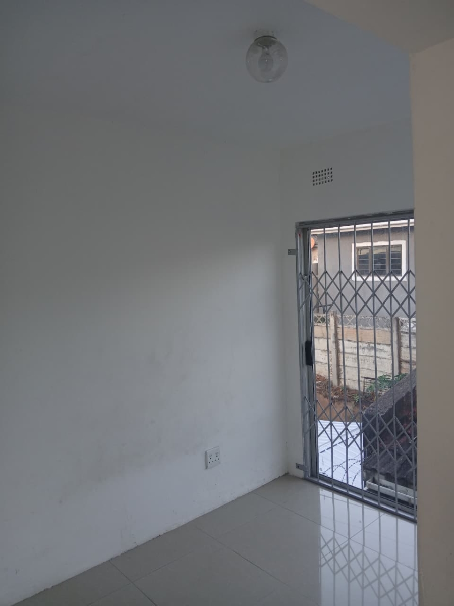 To Let 2 Bedroom Property for Rent in Sunford KwaZulu-Natal