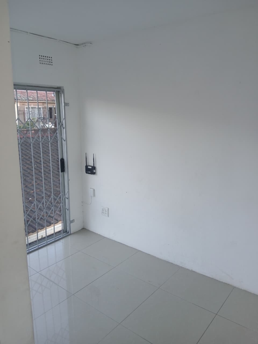 To Let 2 Bedroom Property for Rent in Sunford KwaZulu-Natal
