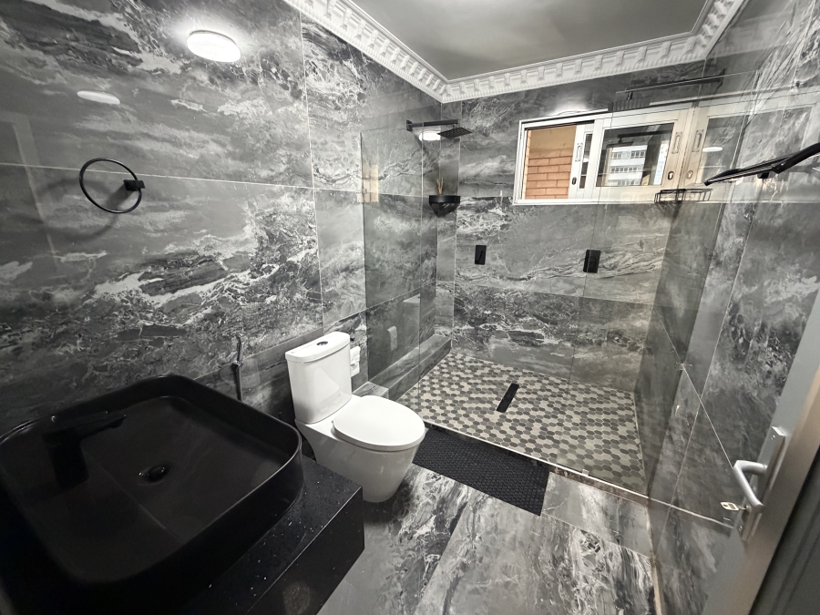 2 Bedroom Property for Sale in Esplanade KwaZulu-Natal