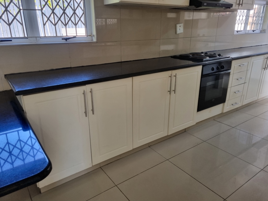 To Let 3 Bedroom Property for Rent in Somerset Park KwaZulu-Natal