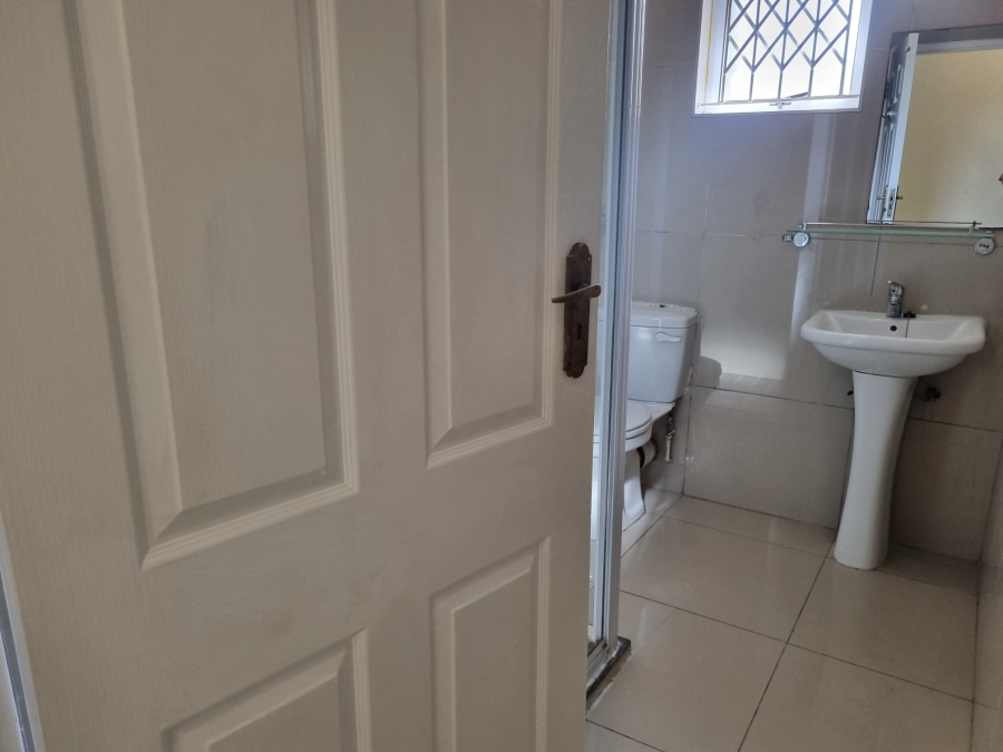 To Let 3 Bedroom Property for Rent in Somerset Park KwaZulu-Natal