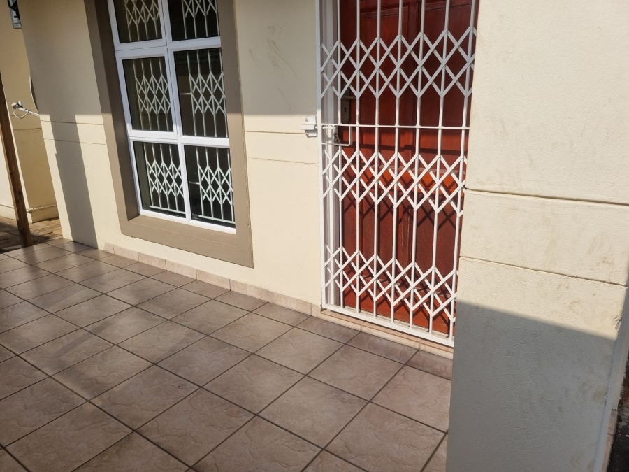 To Let 3 Bedroom Property for Rent in Somerset Park KwaZulu-Natal