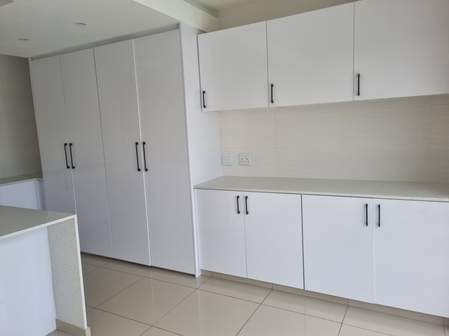 To Let 4 Bedroom Property for Rent in Durban North KwaZulu-Natal