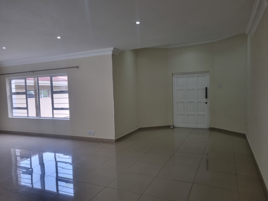 To Let 4 Bedroom Property for Rent in Durban North KwaZulu-Natal
