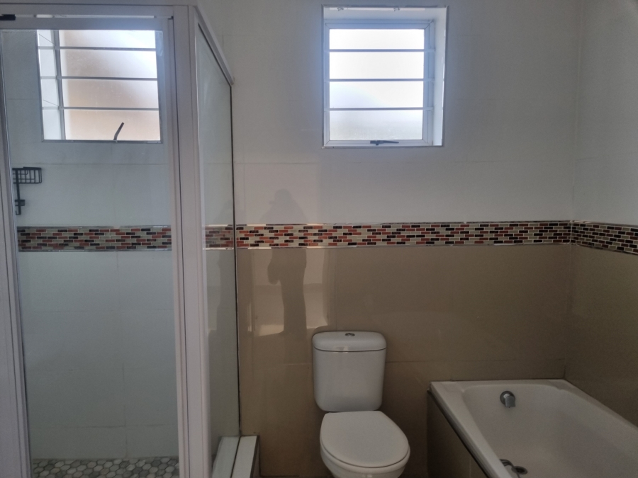 To Let 4 Bedroom Property for Rent in Durban North KwaZulu-Natal