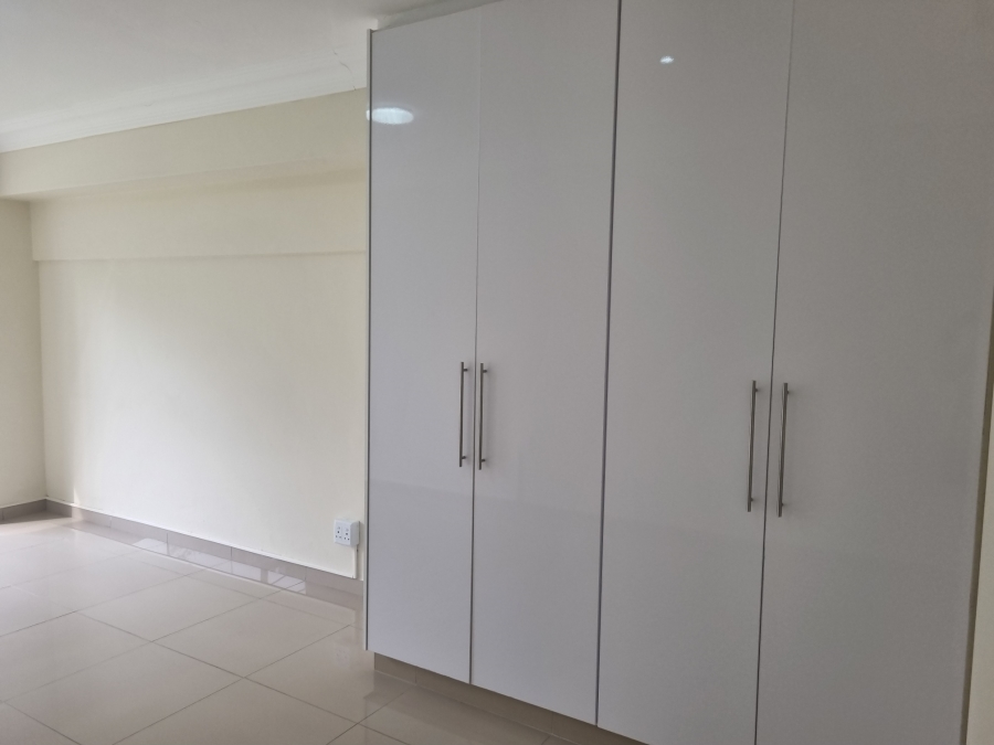 To Let 4 Bedroom Property for Rent in Durban North KwaZulu-Natal