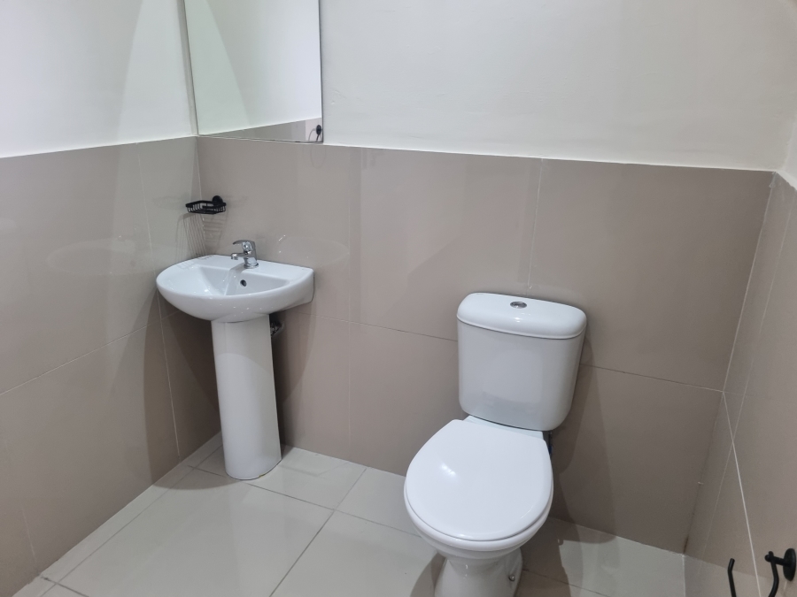To Let 4 Bedroom Property for Rent in Durban North KwaZulu-Natal