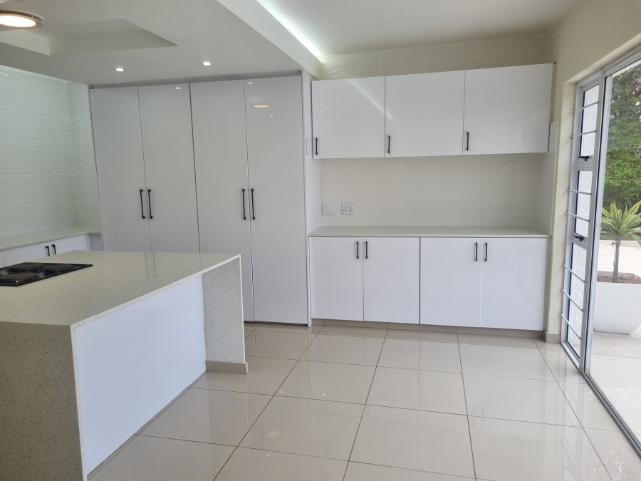 To Let 4 Bedroom Property for Rent in Durban North KwaZulu-Natal