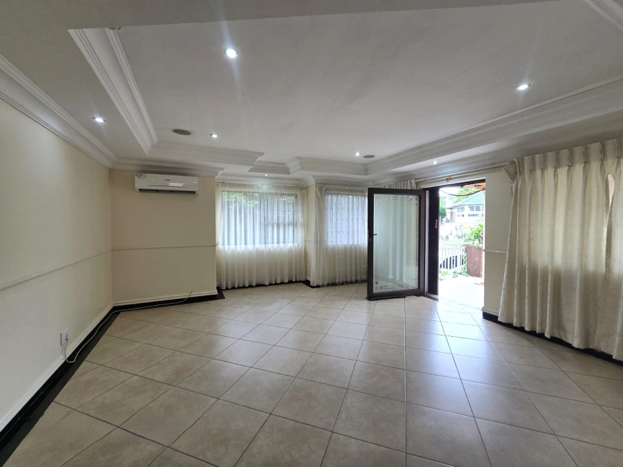 To Let 3 Bedroom Property for Rent in Somerset Park KwaZulu-Natal