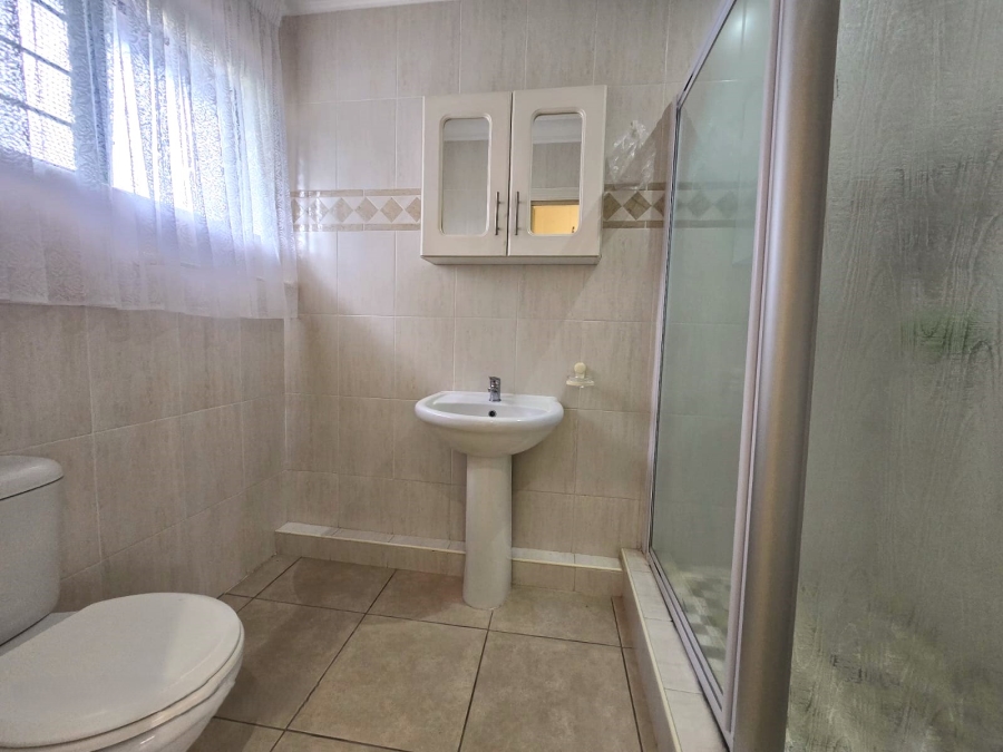 To Let 3 Bedroom Property for Rent in Somerset Park KwaZulu-Natal