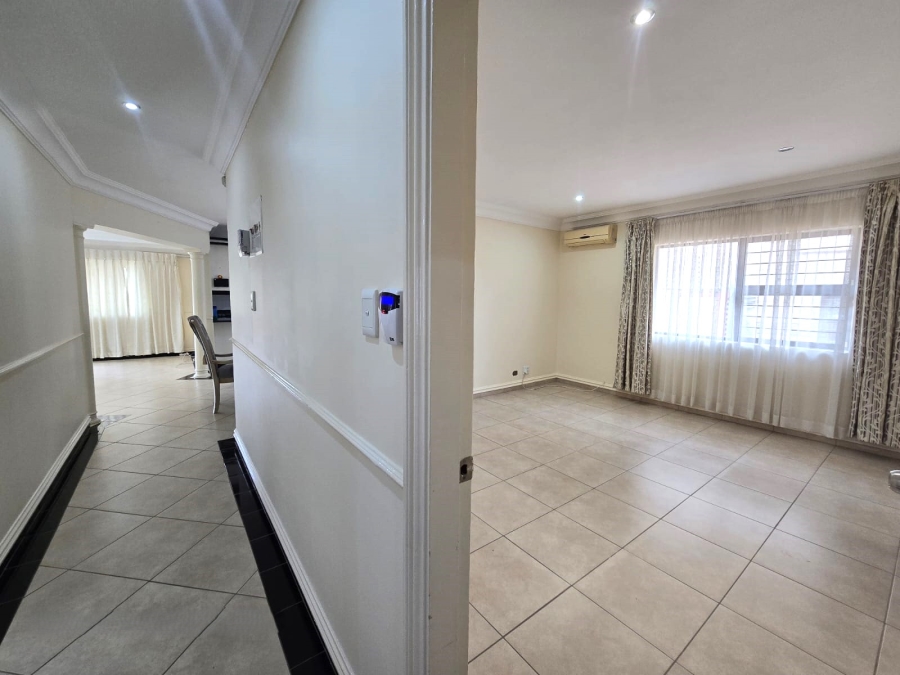To Let 3 Bedroom Property for Rent in Somerset Park KwaZulu-Natal