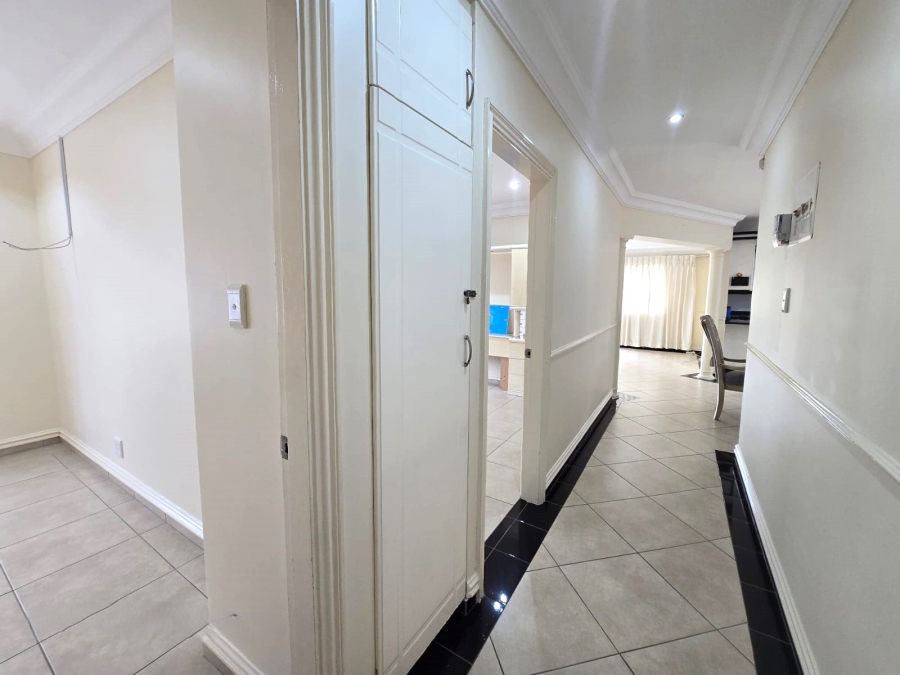 To Let 3 Bedroom Property for Rent in Somerset Park KwaZulu-Natal